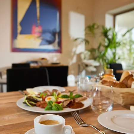 Bayer Bed & Breakfast 4*